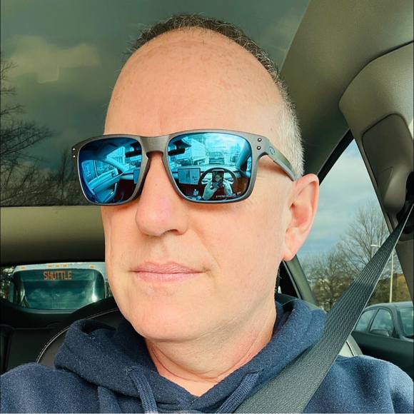 Meet the Posher Other - Meet your Posher, Chris
